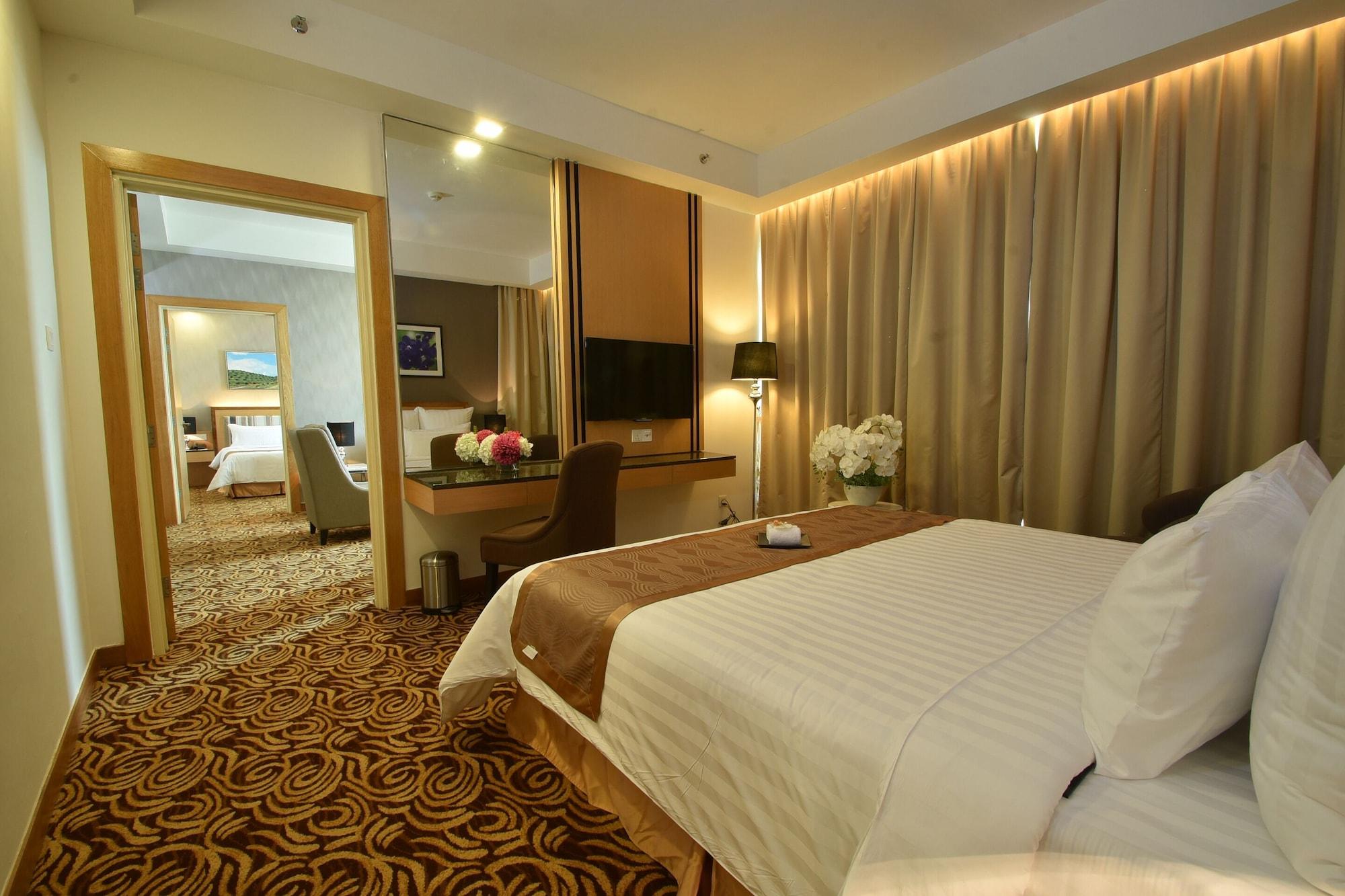 Tenera Hotel Bangi Eksteriør billede Suite